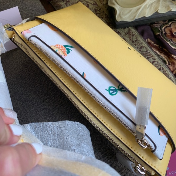 Authentic Kate Spade Saffiano leather top zip Crosby w large card holder - Picture 6 of 15